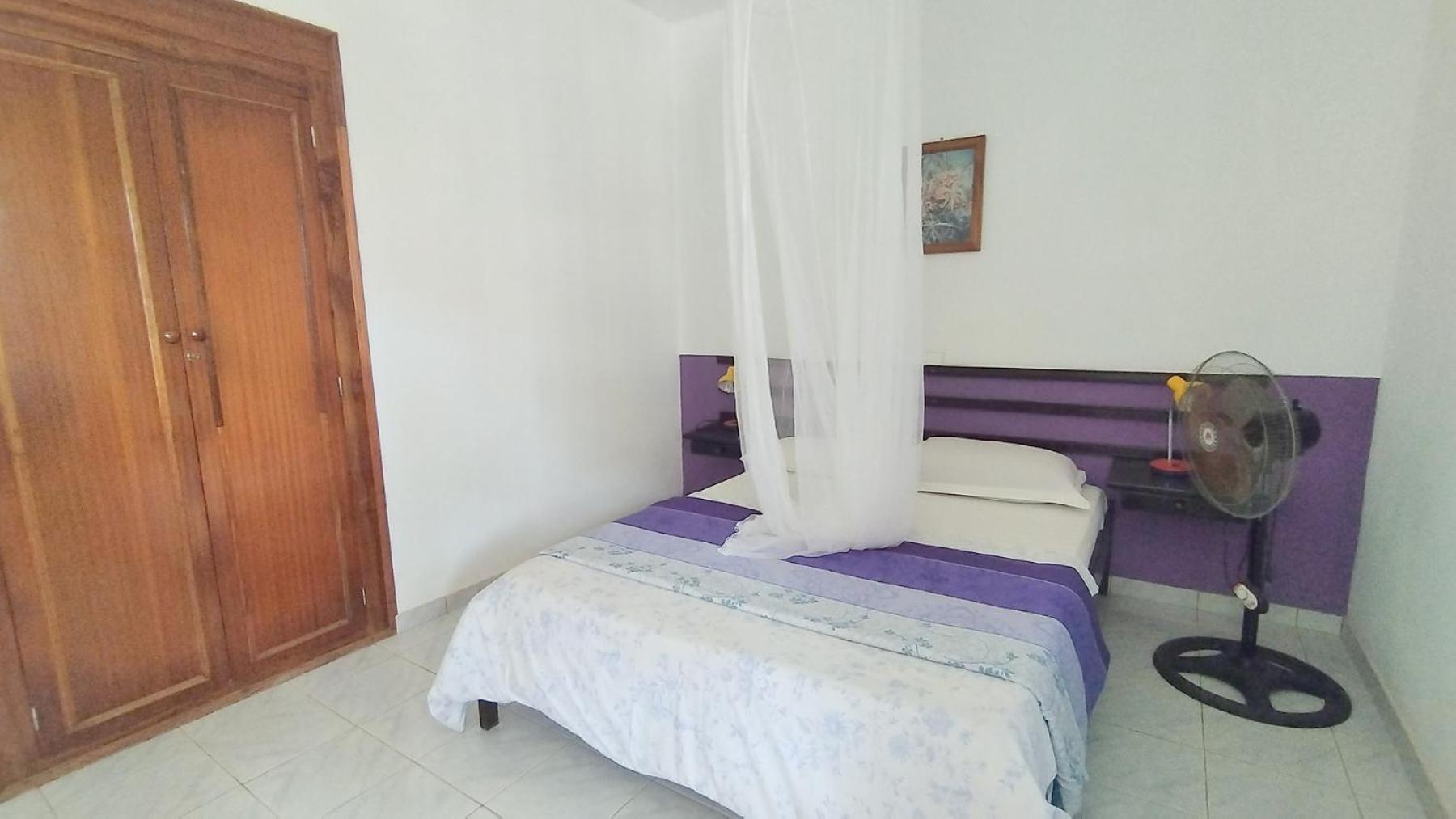 Pensao Alcinda Bettencourt 100 Meters To The Beachfront Santa Maria Exterior photo