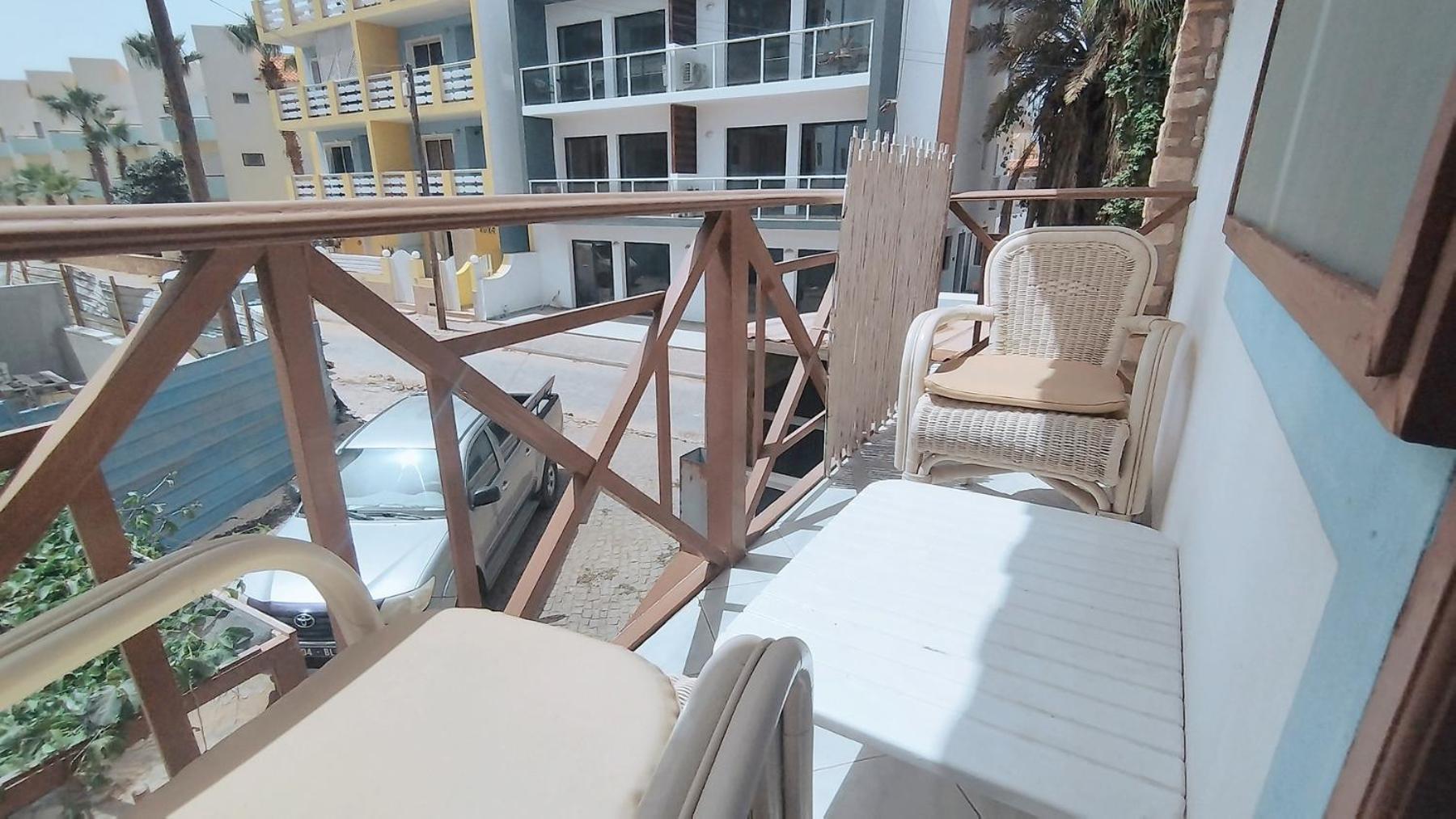 Pensao Alcinda Bettencourt 100 Meters To The Beachfront Santa Maria Exterior photo