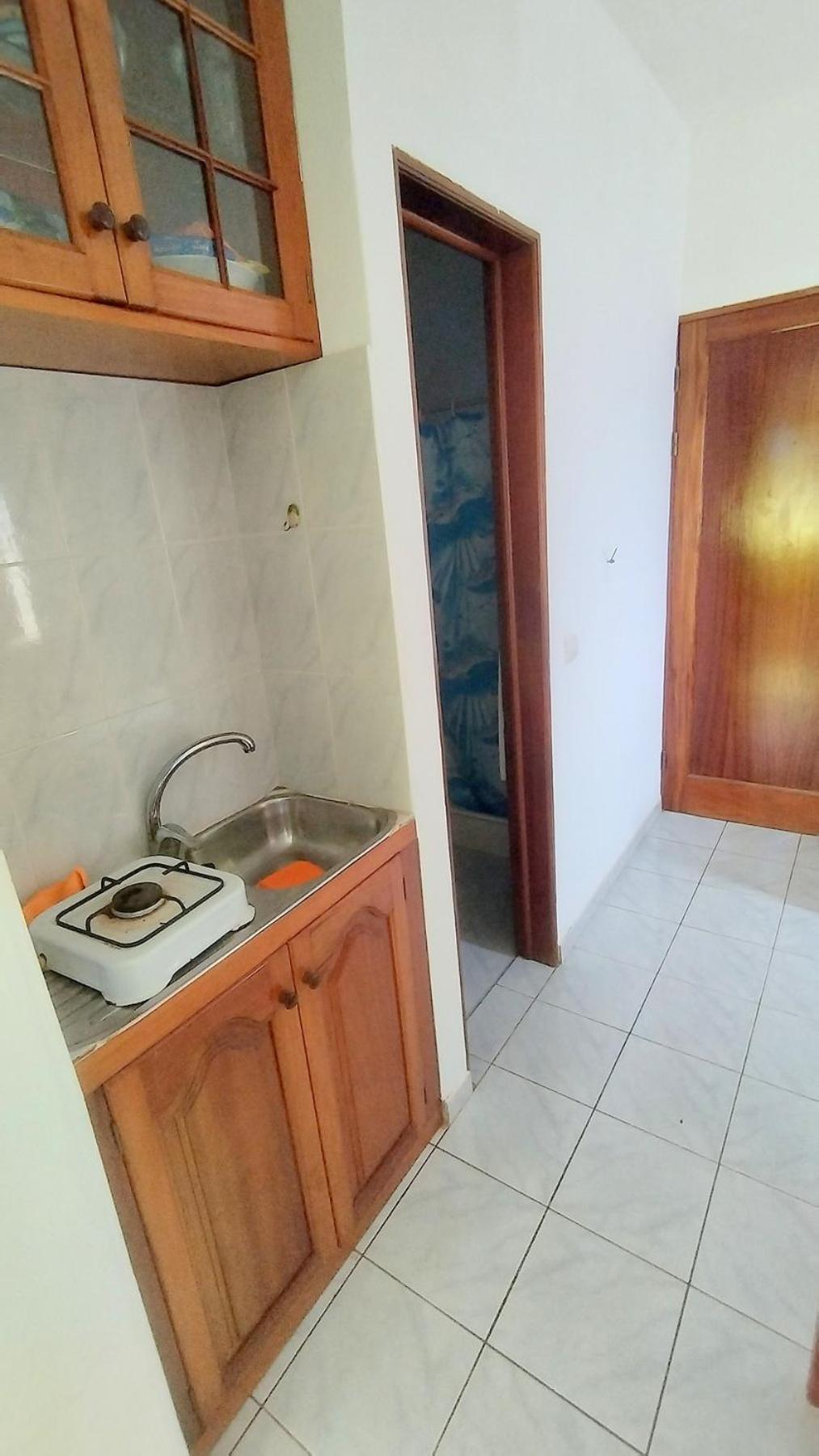 Pensao Alcinda Bettencourt 100 Meters To The Beachfront Santa Maria Exterior photo